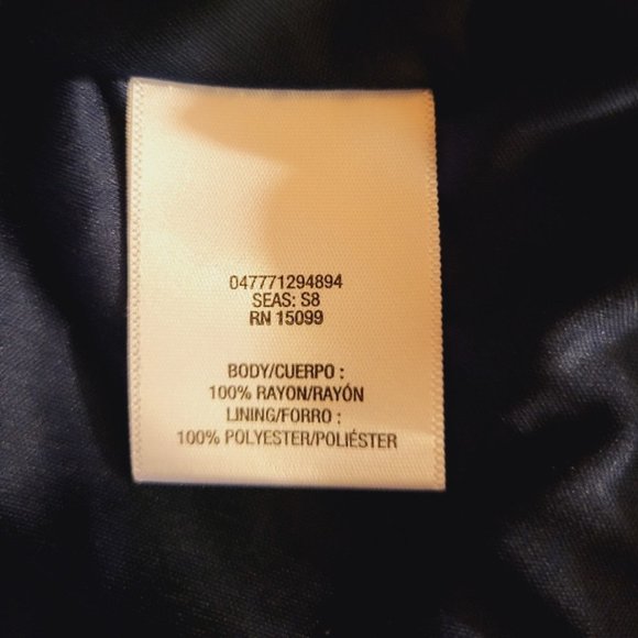 Simply Styled Navy Blue Floral V-Neck Flutter Sleeve Dress 6 - Picture 11 of 13